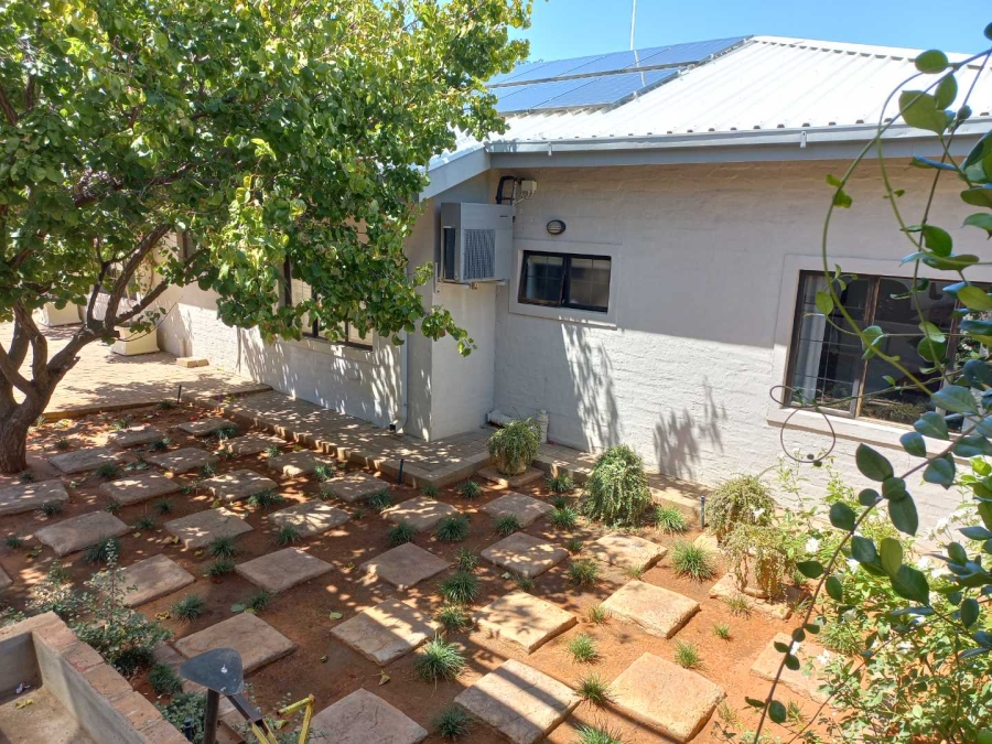 5 Bedroom Property for Sale in Keidebees Northern Cape